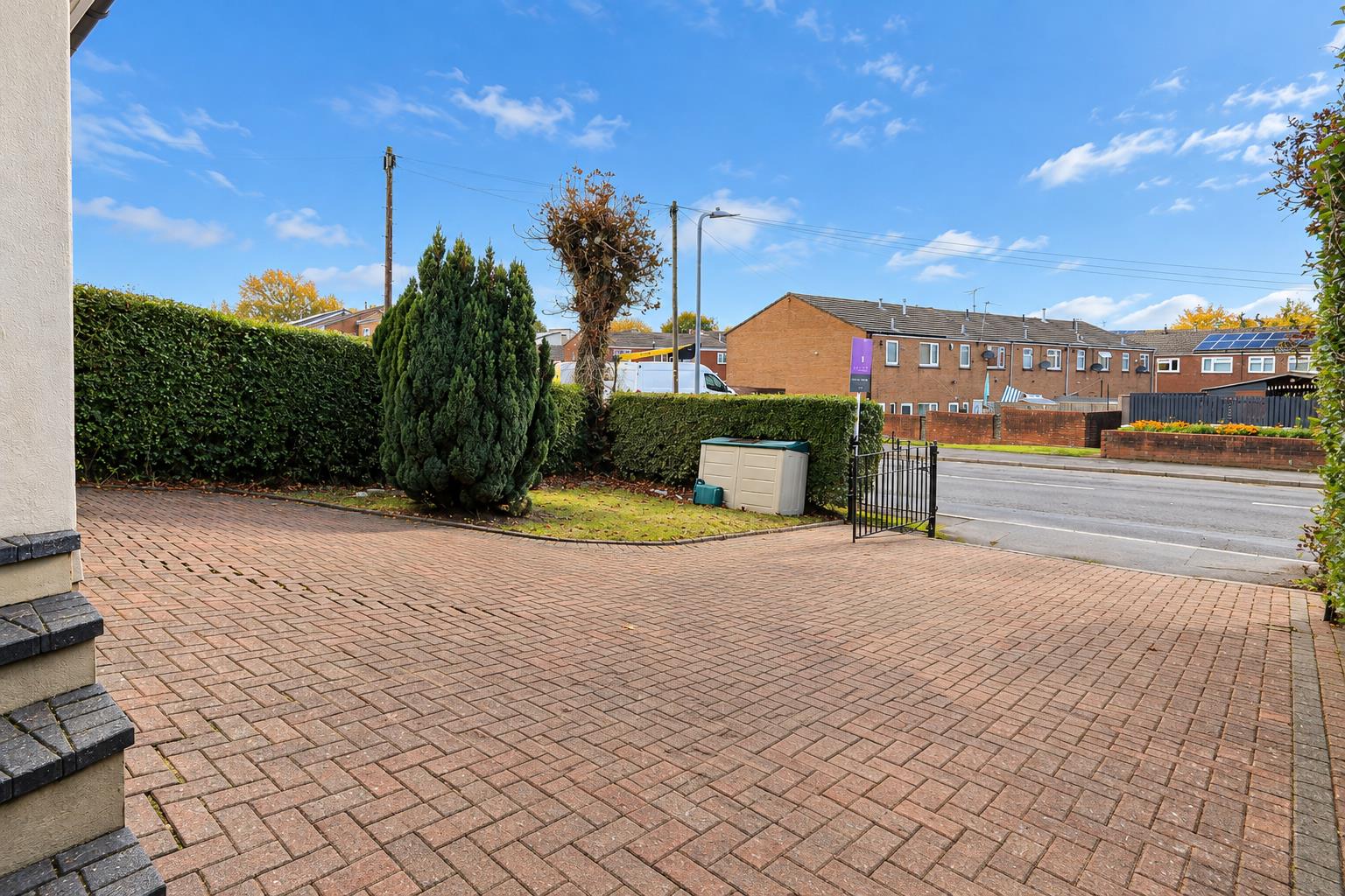 Claude Road, Barry — photograph 9